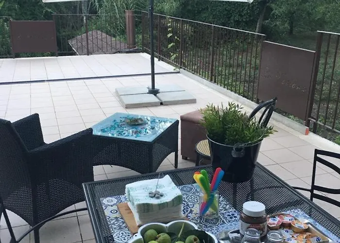 La Voliera Bed & Breakfast